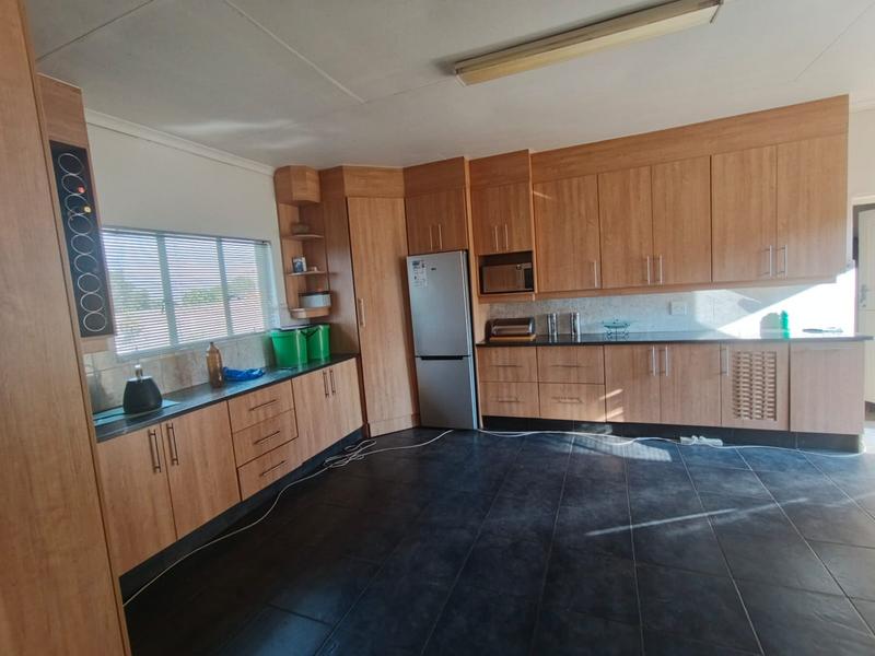 4 Bedroom Property for Sale in Discovery Gauteng