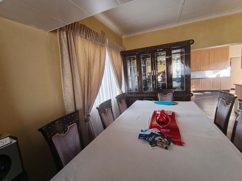 4 Bedroom Property for Sale in Discovery Gauteng