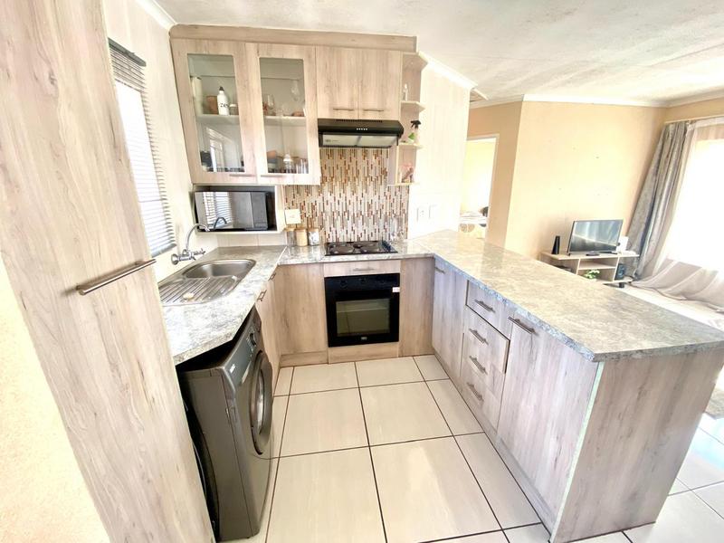 2 Bedroom Property for Sale in Groblerpark Gauteng