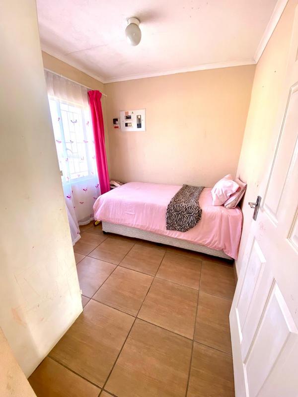 2 Bedroom Property for Sale in Groblerpark Gauteng