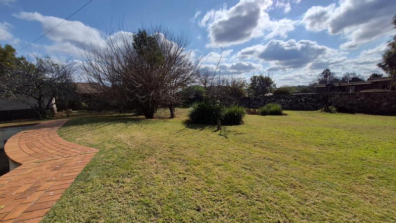 5 Bedroom Property for Sale in Eldoraigne Gauteng
