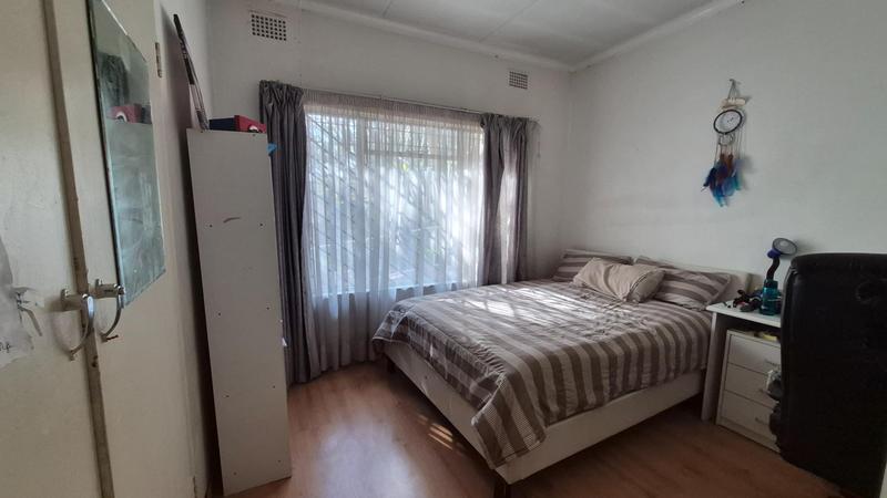 5 Bedroom Property for Sale in Eldoraigne Gauteng
