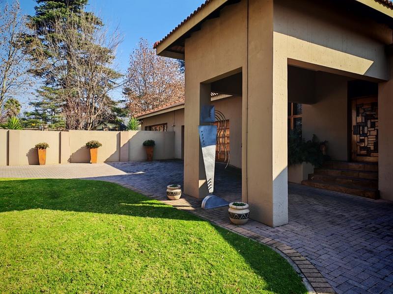 4 Bedroom Property for Sale in Vanderbijlpark SW 5 Gauteng