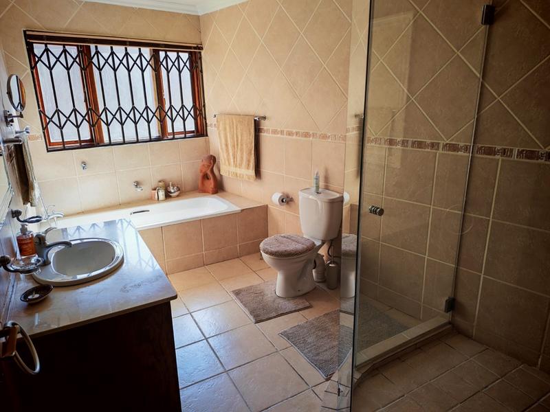 4 Bedroom Property for Sale in Vanderbijlpark SW 5 Gauteng
