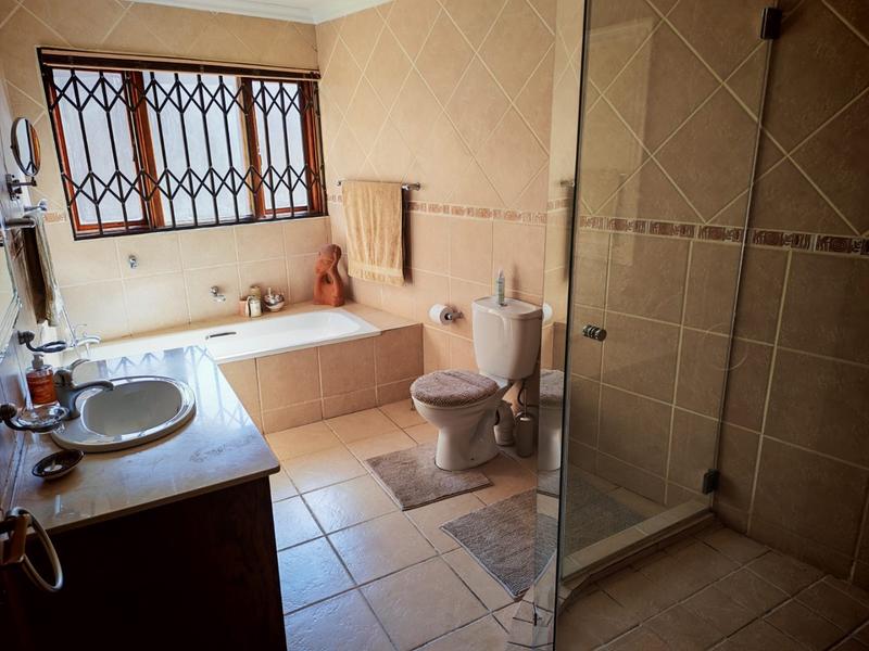 4 Bedroom Property for Sale in Vanderbijlpark SW 5 Gauteng