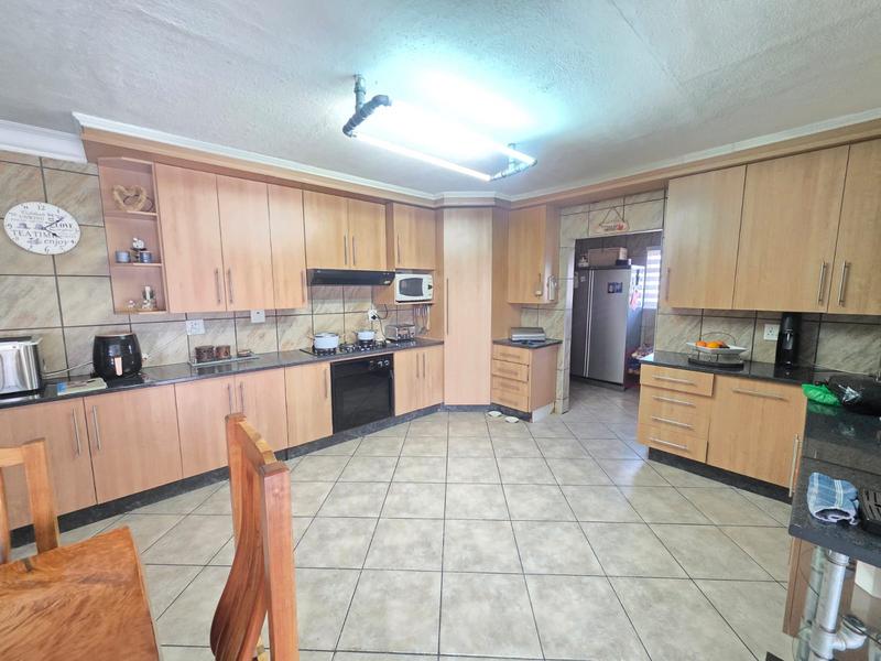 4 Bedroom Property for Sale in Riversdale Gauteng