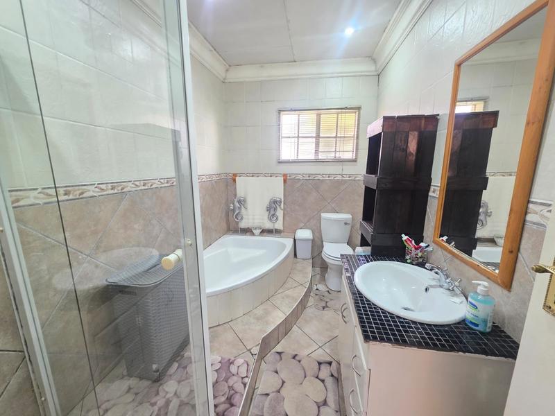 4 Bedroom Property for Sale in Riversdale Gauteng