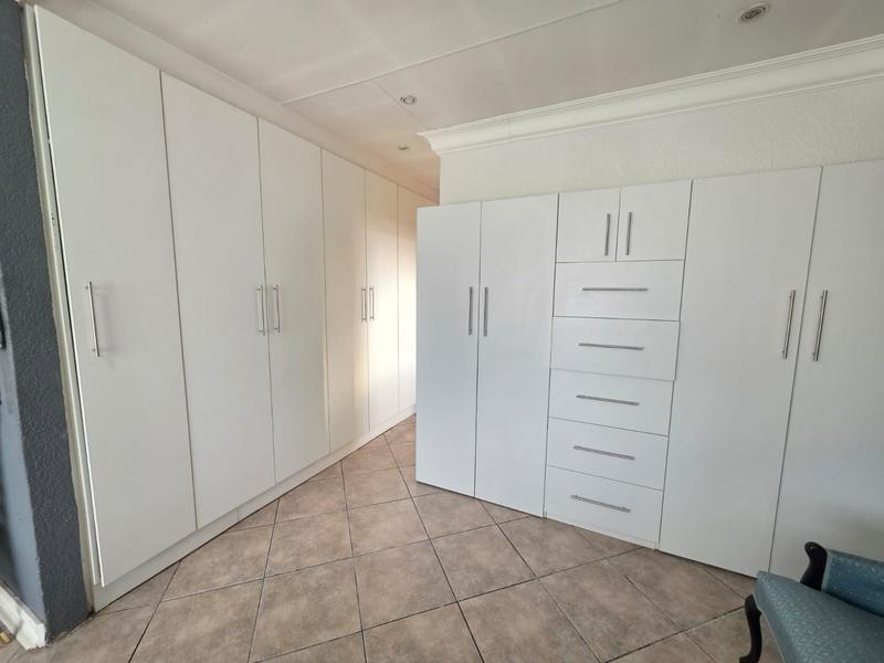 4 Bedroom Property for Sale in Riversdale Gauteng