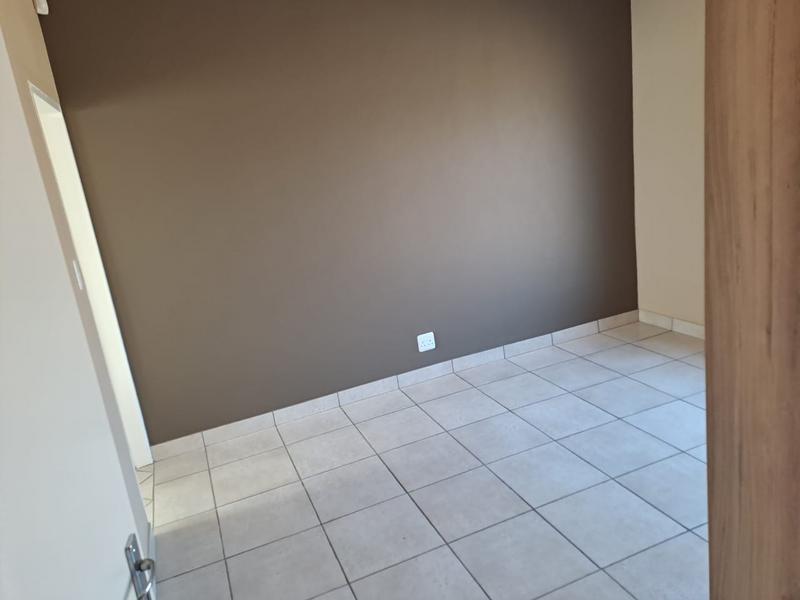 To Let 2 Bedroom Property for Rent in Riversdale Gauteng