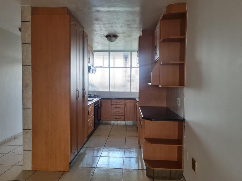 To Let 2 Bedroom Property for Rent in Arcon Park Gauteng