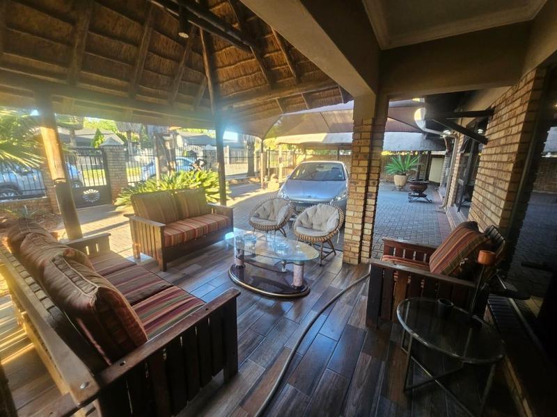 3 Bedroom Property for Sale in Flora Gardens Gauteng