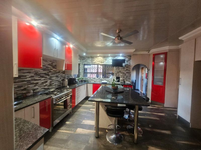 3 Bedroom Property for Sale in Flora Gardens Gauteng