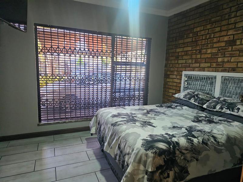 3 Bedroom Property for Sale in Flora Gardens Gauteng