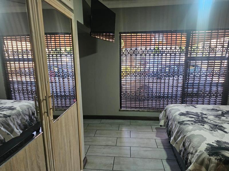3 Bedroom Property for Sale in Flora Gardens Gauteng