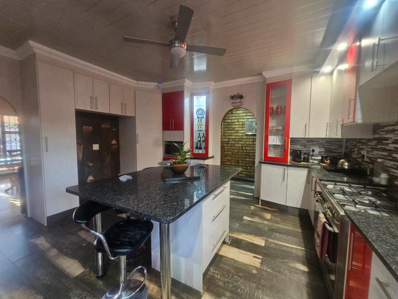 3 Bedroom Property for Sale in Flora Gardens Gauteng
