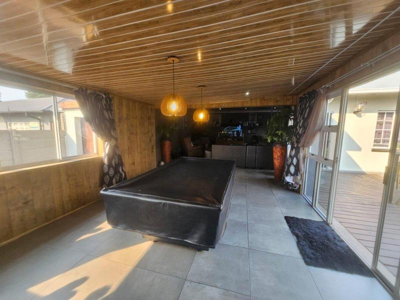 2 Bedroom Property for Sale in Vanderbijlpark CW 5 Gauteng