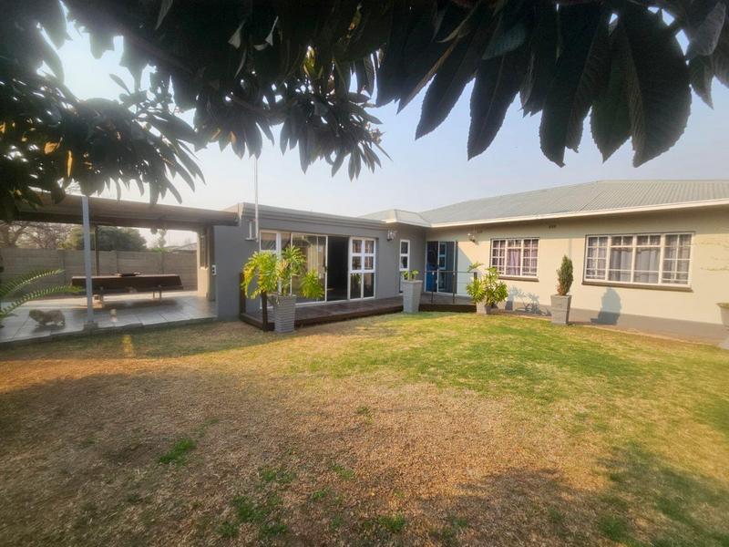 2 Bedroom Property for Sale in Vanderbijlpark CW 5 Gauteng