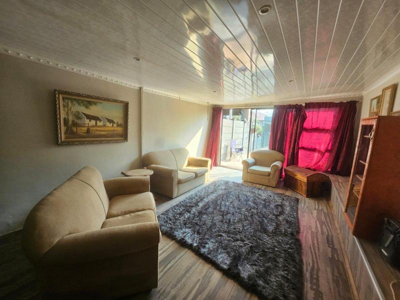 2 Bedroom Property for Sale in Vanderbijlpark CW 5 Gauteng