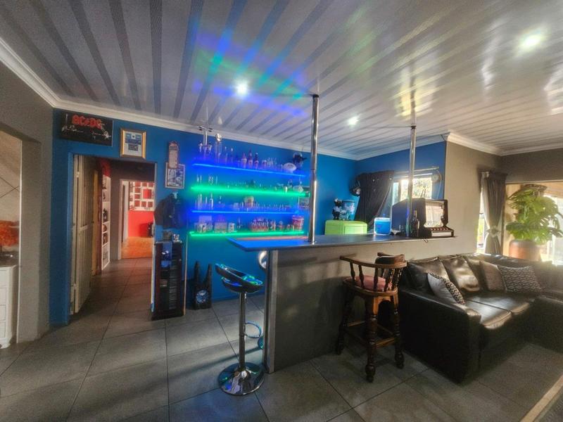 2 Bedroom Property for Sale in Vanderbijlpark CW 5 Gauteng