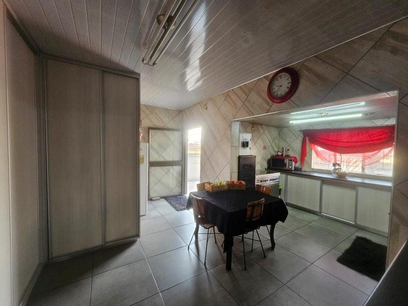 2 Bedroom Property for Sale in Vanderbijlpark CW 5 Gauteng