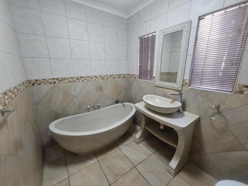 4 Bedroom Property for Sale in Vanderbijlpark SE Gauteng