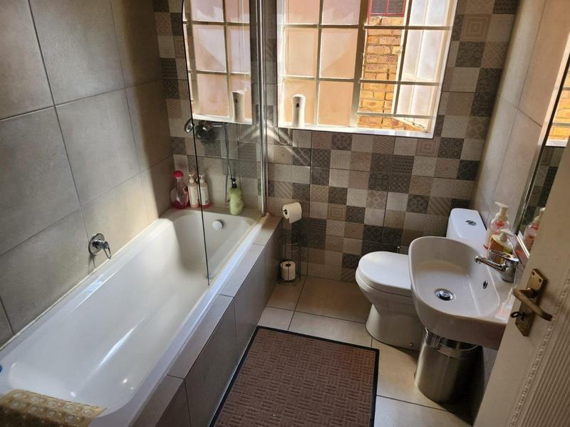 3 Bedroom Property for Sale in Vanderbijlpark SE 3 Gauteng
