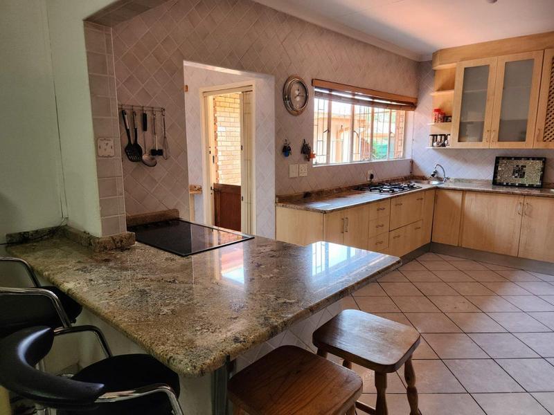 6 Bedroom Property for Sale in Vanderbijlpark SE 3 Gauteng