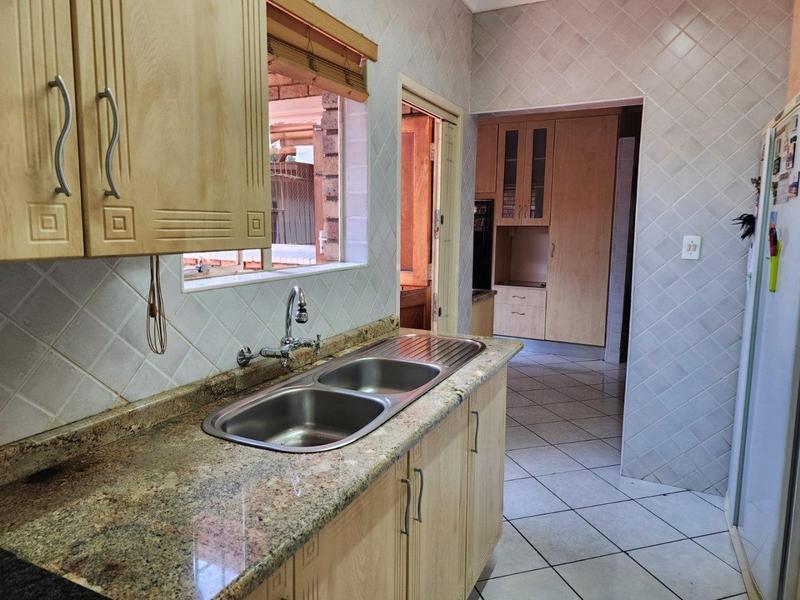 6 Bedroom Property for Sale in Vanderbijlpark SE 3 Gauteng