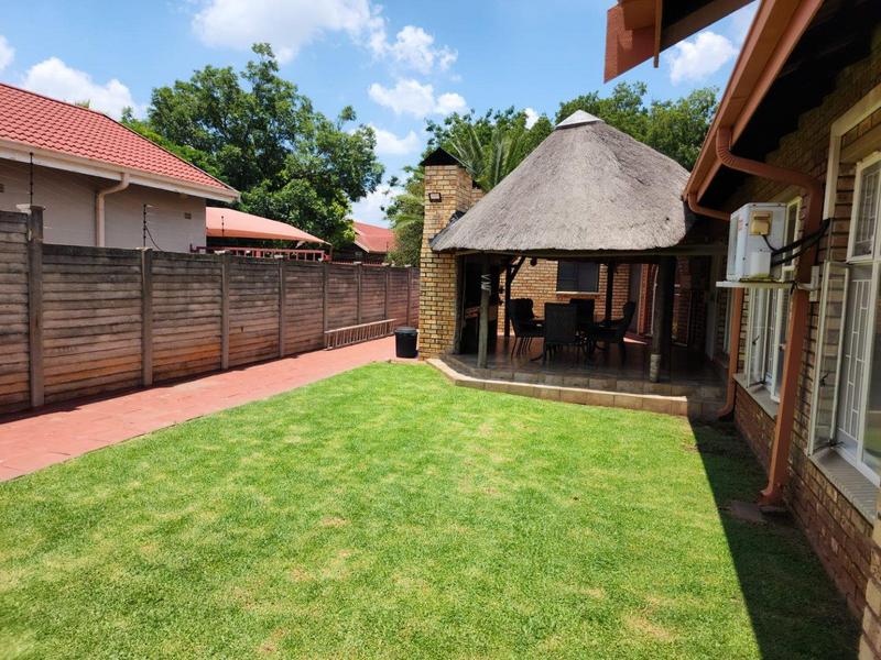 6 Bedroom Property for Sale in Vanderbijlpark SE 3 Gauteng
