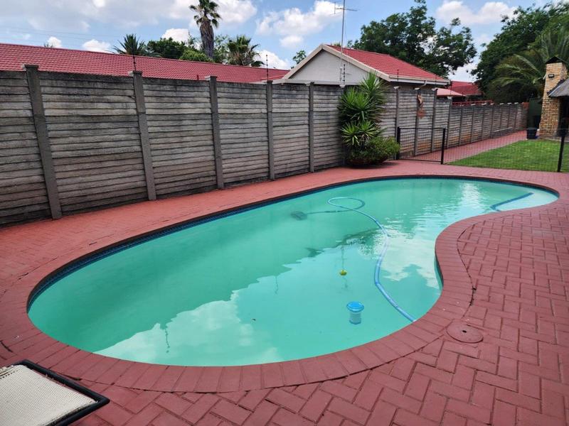 6 Bedroom Property for Sale in Vanderbijlpark SE 3 Gauteng
