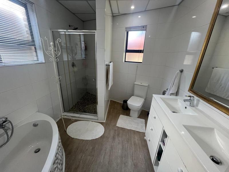 6 Bedroom Property for Sale in Vanderbijlpark SE 3 Gauteng