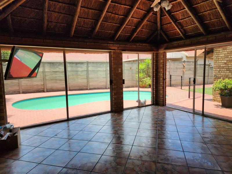 6 Bedroom Property for Sale in Vanderbijlpark SE 3 Gauteng