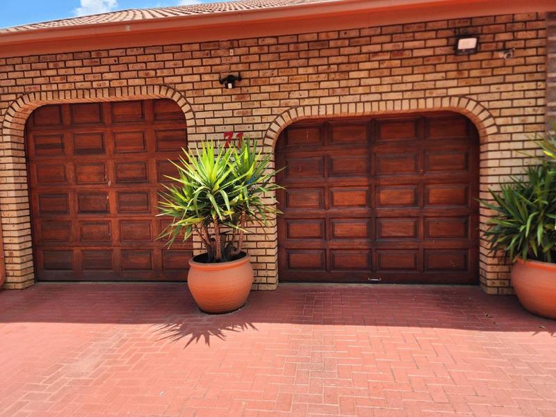 6 Bedroom Property for Sale in Vanderbijlpark SE 3 Gauteng