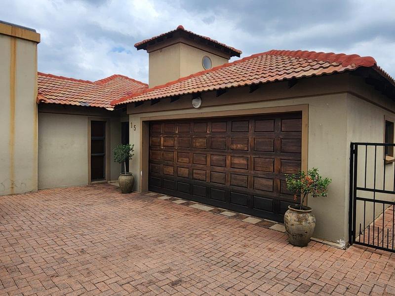 3 Bedroom Property for Sale in Vanderbijlpark SW 5 Gauteng