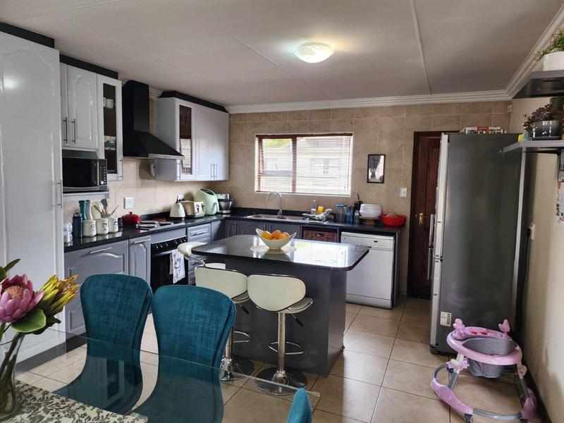 3 Bedroom Property for Sale in Vanderbijlpark SW 5 Gauteng