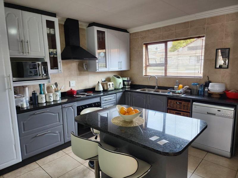 3 Bedroom Property for Sale in Vanderbijlpark SW 5 Gauteng