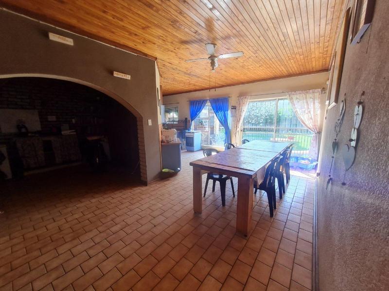 3 Bedroom Property for Sale in Unitas Park Gauteng