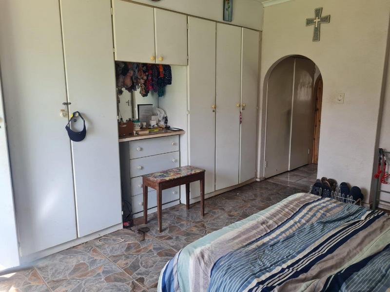 3 Bedroom Property for Sale in Unitas Park Gauteng