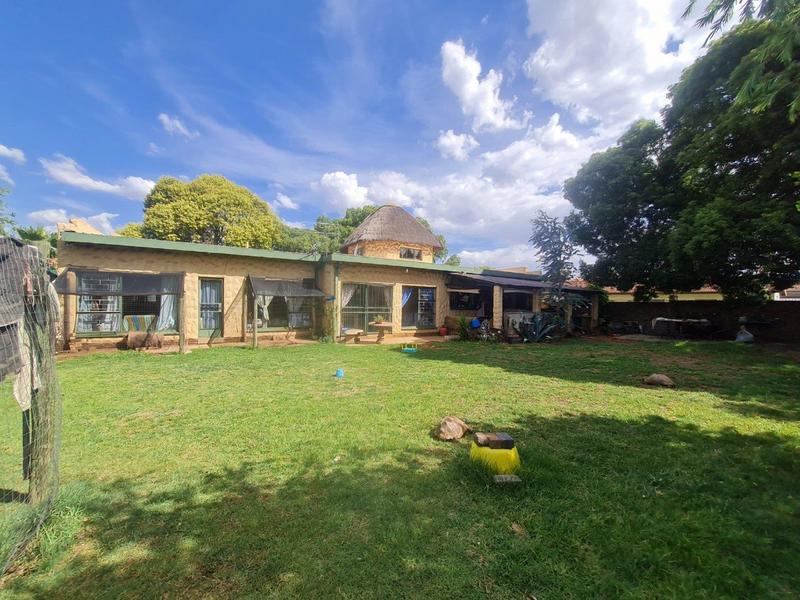 3 Bedroom Property for Sale in Unitas Park Gauteng