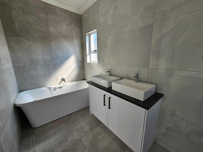 3 Bedroom Property for Sale in Riverspray Lifestyle Estate Gauteng