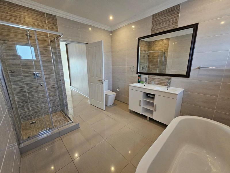 4 Bedroom Property for Sale in Riverspray Lifestyle Estate Gauteng
