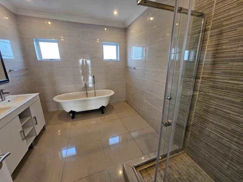 4 Bedroom Property for Sale in Riverspray Lifestyle Estate Gauteng