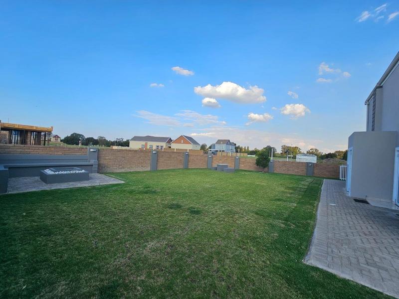 4 Bedroom Property for Sale in Riverspray Lifestyle Estate Gauteng