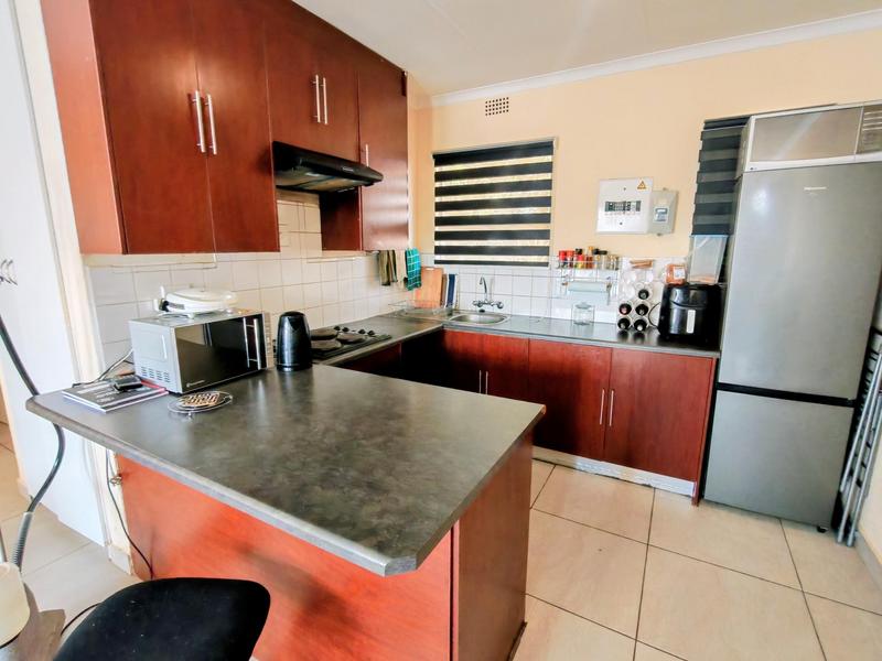 2 Bedroom Property for Sale in Vorna Valley Gauteng