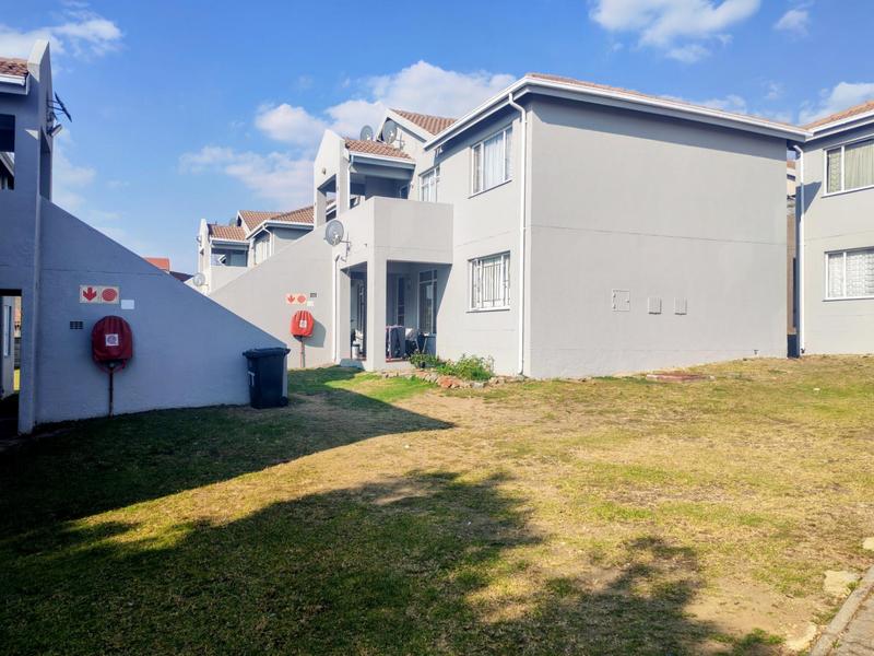 2 Bedroom Property for Sale in Vorna Valley Gauteng