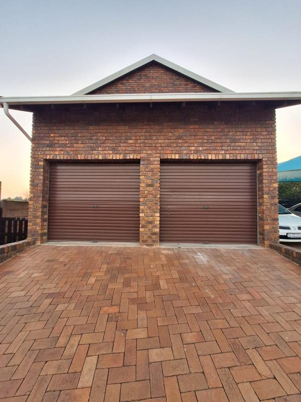 To Let 3 Bedroom Property for Rent in Van Riebeeck Park Gauteng