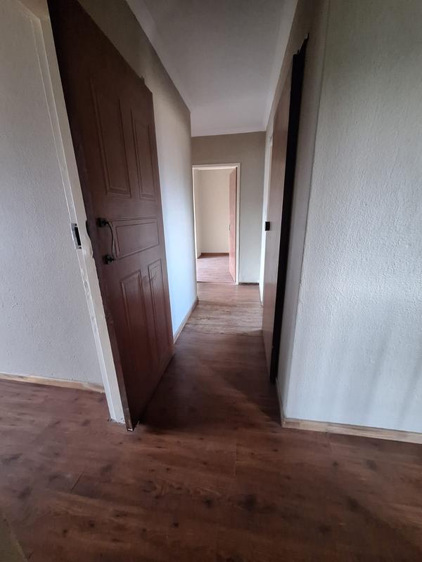 To Let 3 Bedroom Property for Rent in Van Riebeeck Park Gauteng