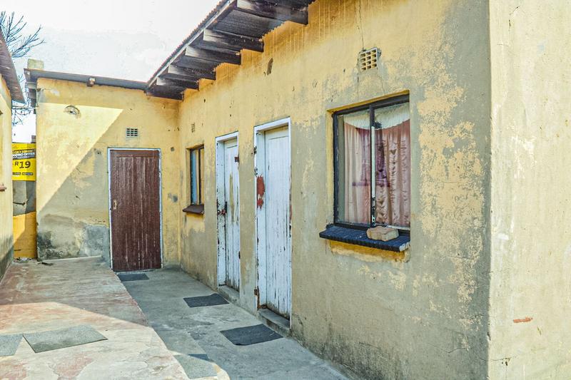 2 Bedroom Property for Sale in Tembisa Gauteng