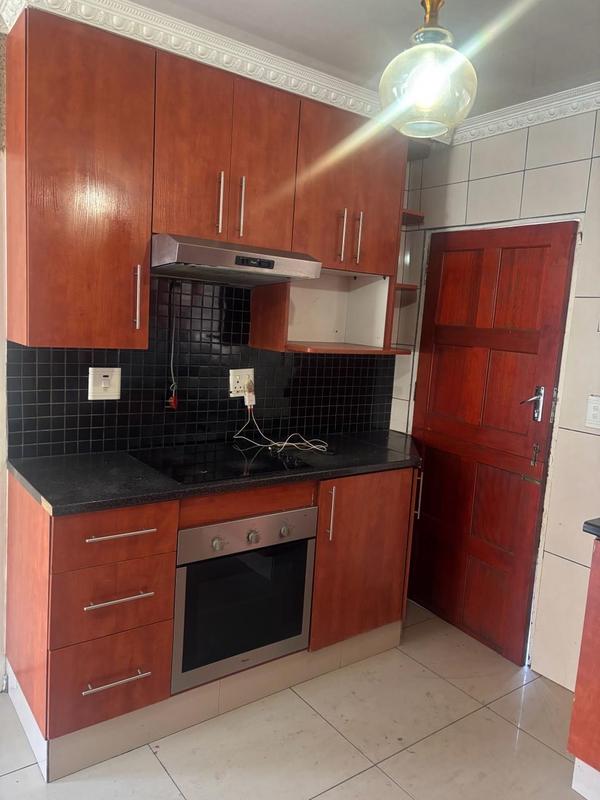 To Let 3 Bedroom Property for Rent in Fleurhof Gauteng