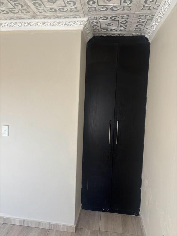 To Let 3 Bedroom Property for Rent in Fleurhof Gauteng